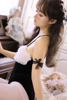 邝晓彤